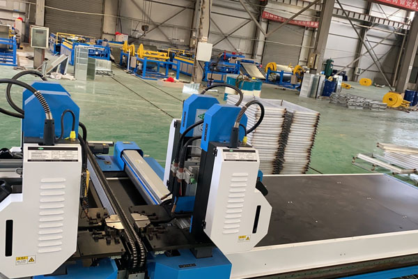 法蘭（lán）四槍焊